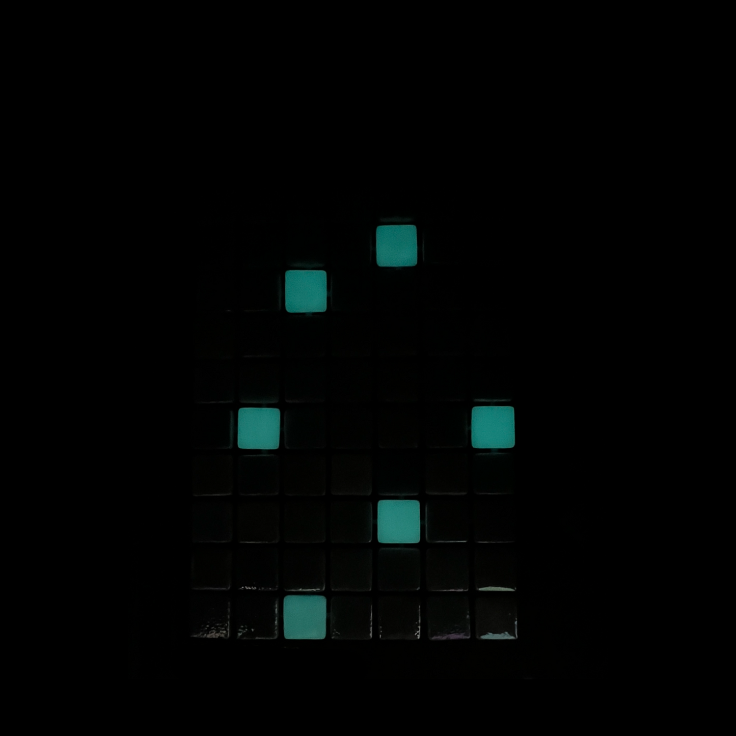 Leyla Miami Glowing Glass Mosaic