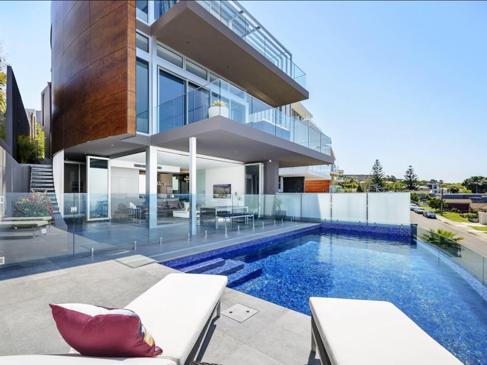 Leyla Milano Glass Mosaic